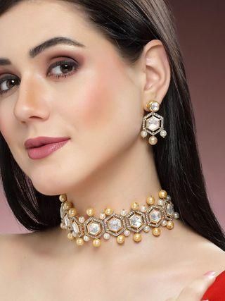 Karatcart Golden Pearl Studded Polki Kundan Choker Necklace Set for Women